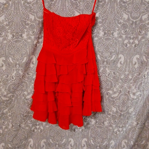 Bedo dress - Picture 1 of 2